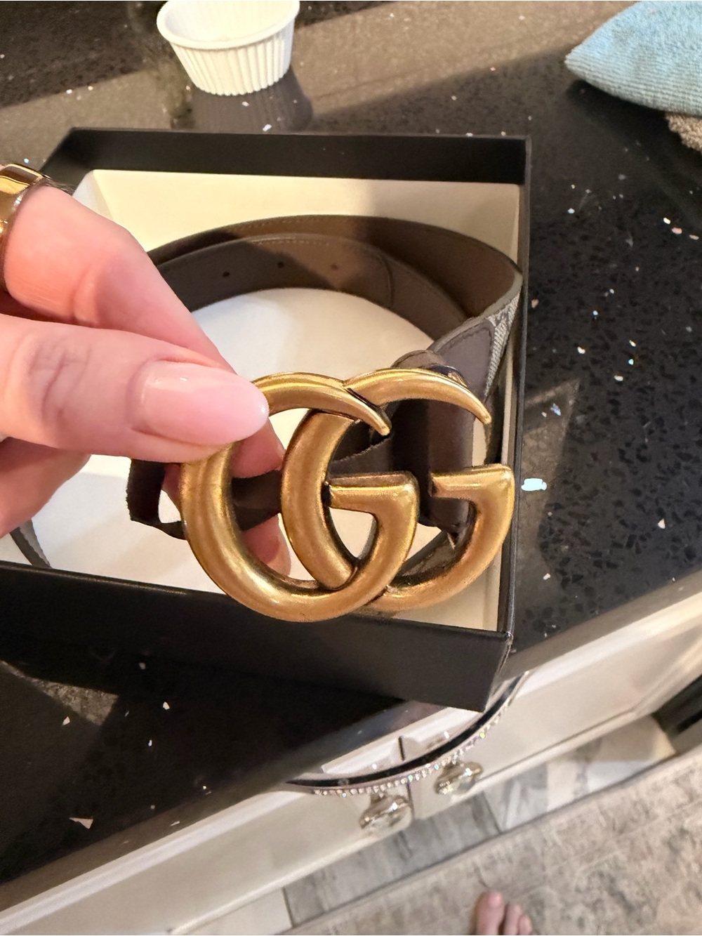 Authentic Gucci Marmont belt, worn once in excellent condition. Comes full set